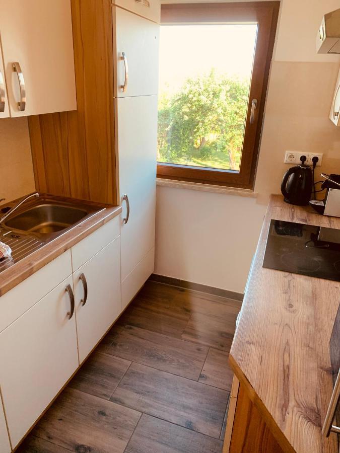 Felix Living 4, Modern & Cozy 2 Zimmer Wohnung, Balkon, Parkplatz Salzweg Exterior foto
