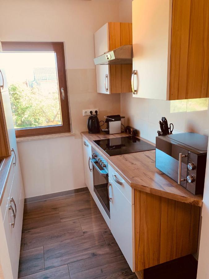 Felix Living 4, Modern & Cozy 2 Zimmer Wohnung, Balkon, Parkplatz Salzweg Exterior foto
