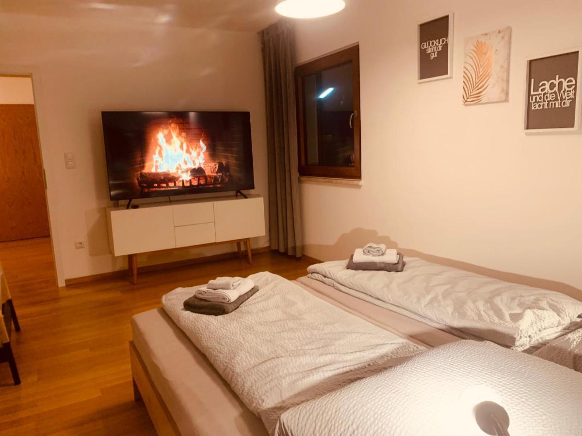 Felix Living 4, Modern & Cozy 2 Zimmer Wohnung, Balkon, Parkplatz Salzweg Exterior foto