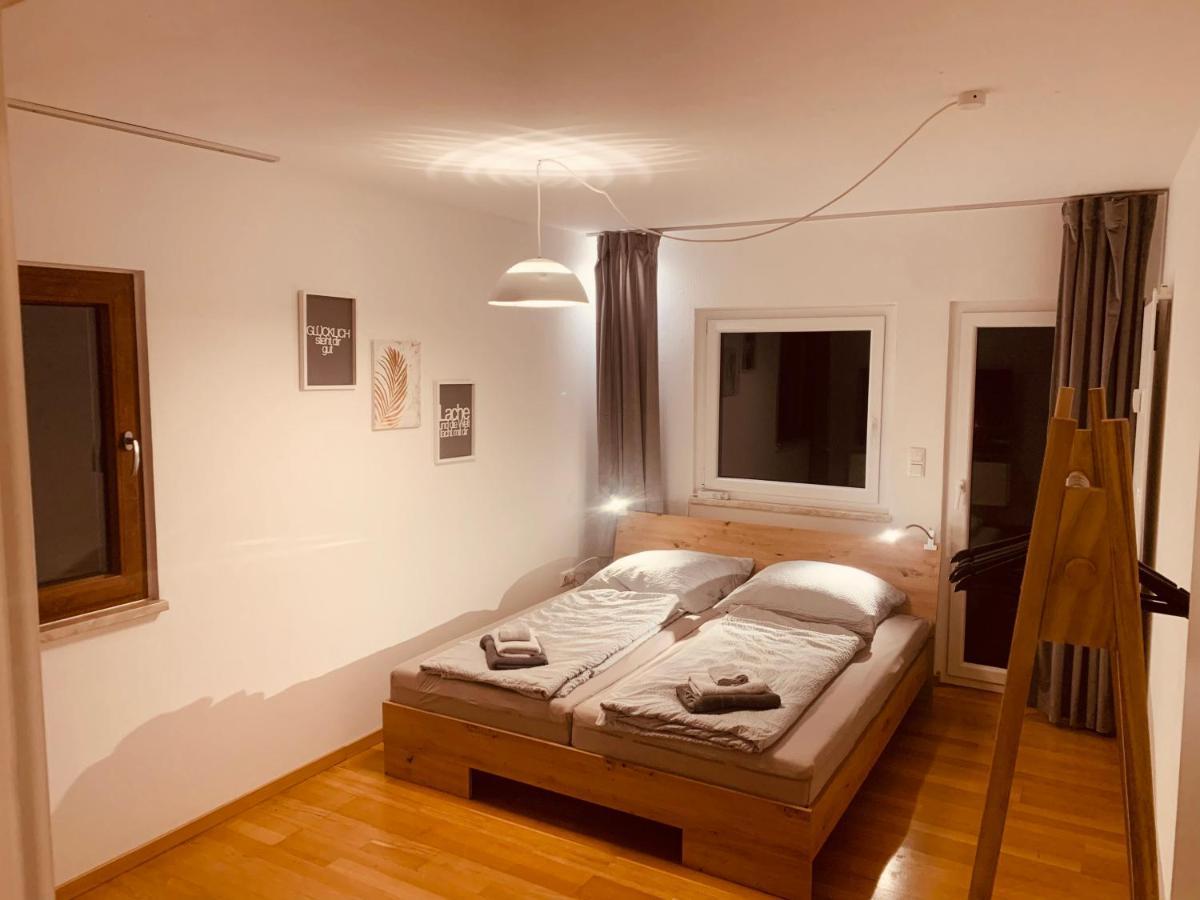 Felix Living 4, Modern & Cozy 2 Zimmer Wohnung, Balkon, Parkplatz Salzweg Exterior foto